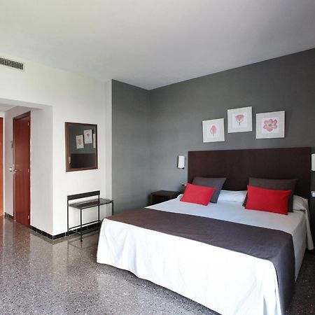 Hotel Marblau Tossa ตอสซาเดมาร์ ภายนอก รูปภาพ