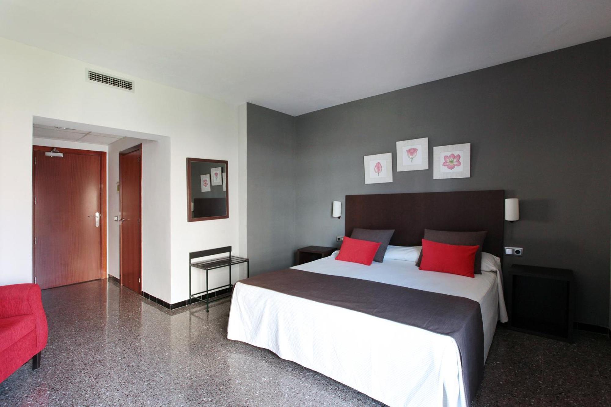 Hotel Marblau Tossa ตอสซาเดมาร์ ภายนอก รูปภาพ