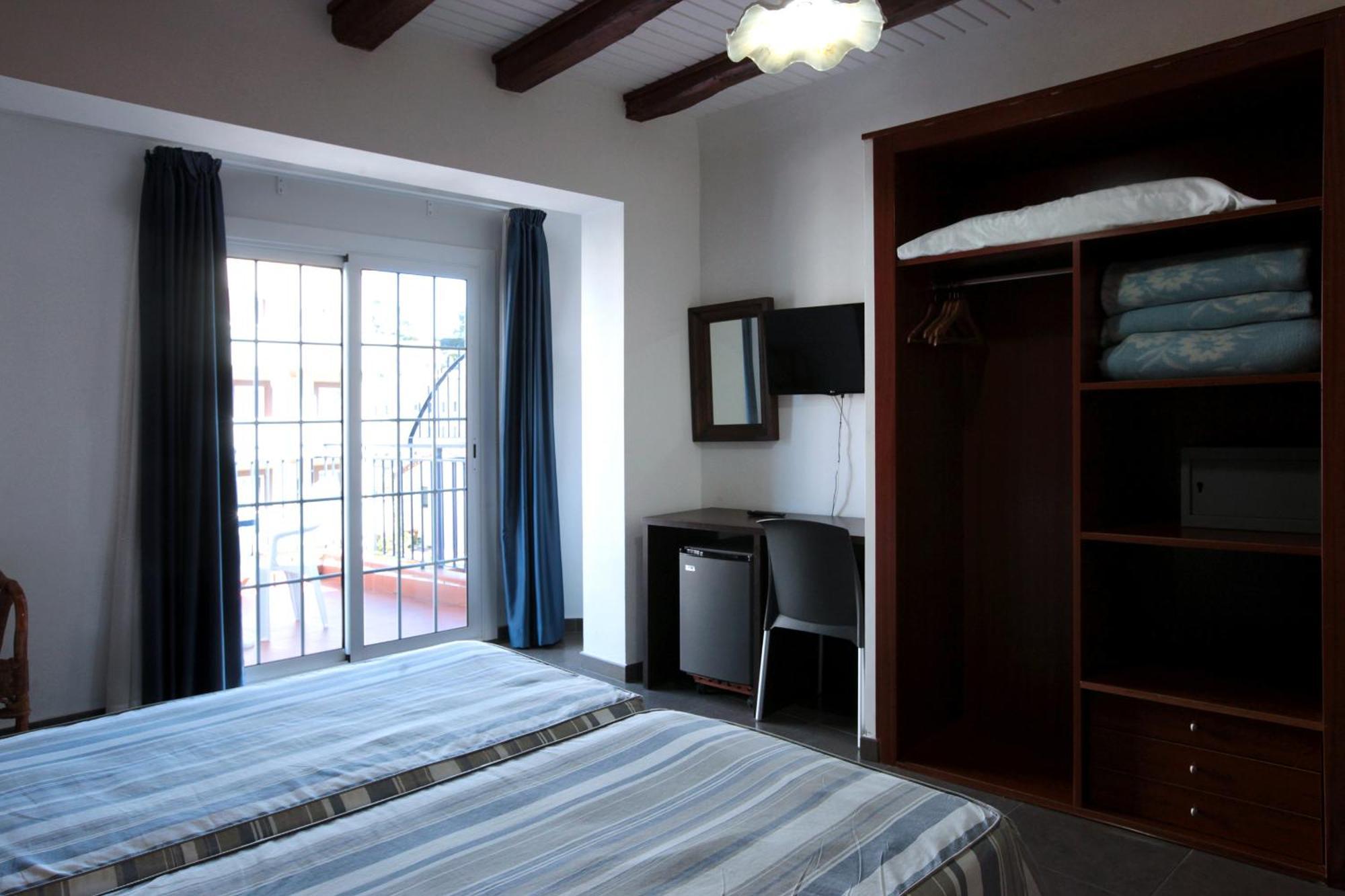Hotel Marblau Tossa ตอสซาเดมาร์ ภายนอก รูปภาพ