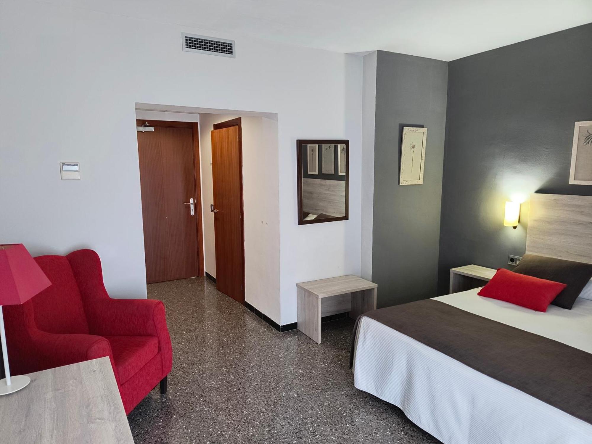 Hotel Marblau Tossa ตอสซาเดมาร์ ภายนอก รูปภาพ