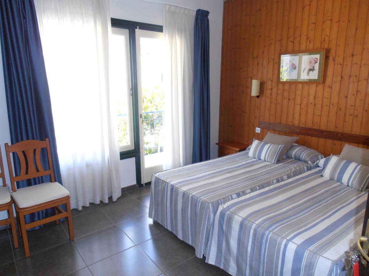 Hotel Marblau Tossa ตอสซาเดมาร์ ภายนอก รูปภาพ