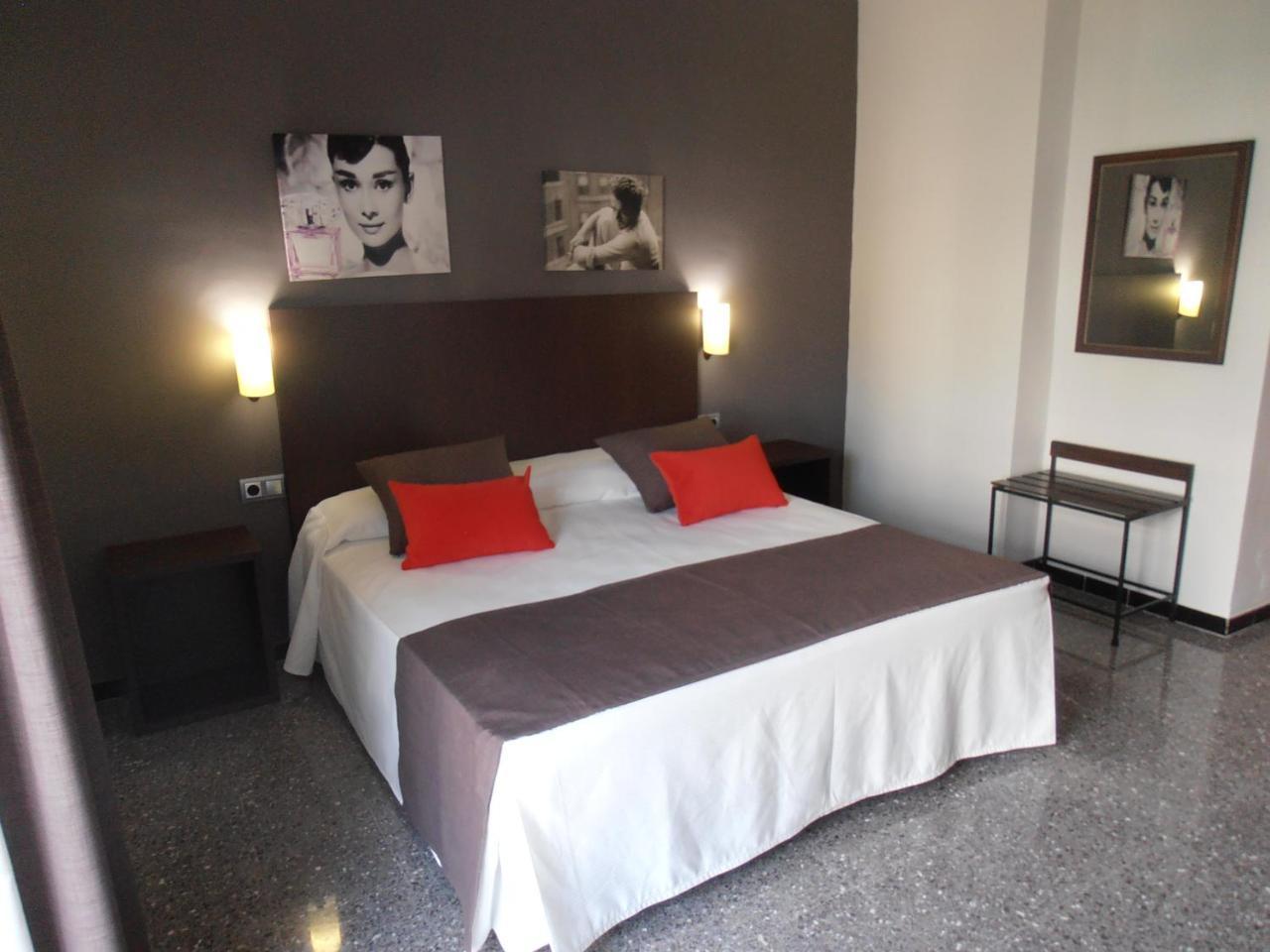 Hotel Marblau Tossa ตอสซาเดมาร์ ภายนอก รูปภาพ