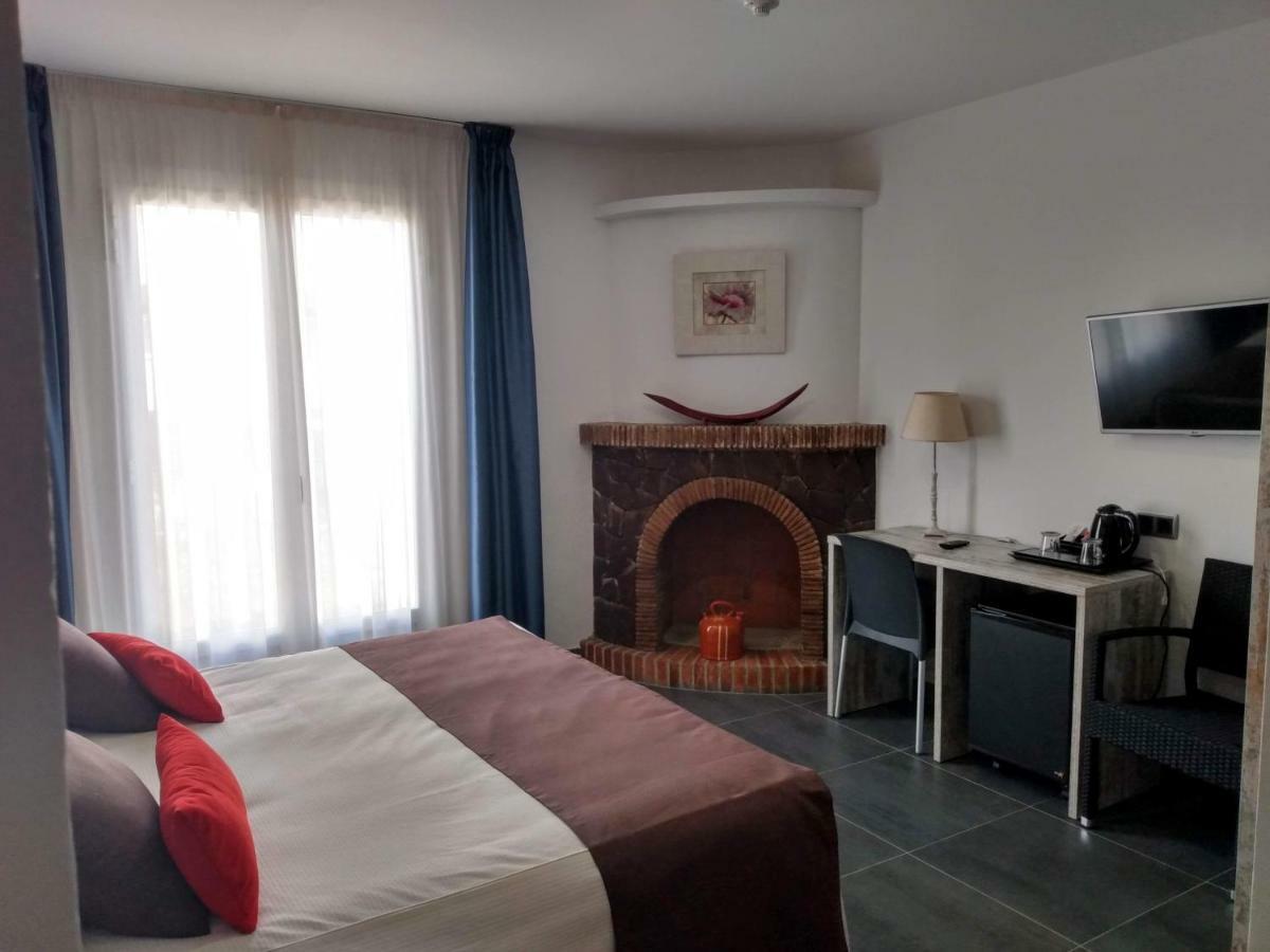 Hotel Marblau Tossa ตอสซาเดมาร์ ภายนอก รูปภาพ